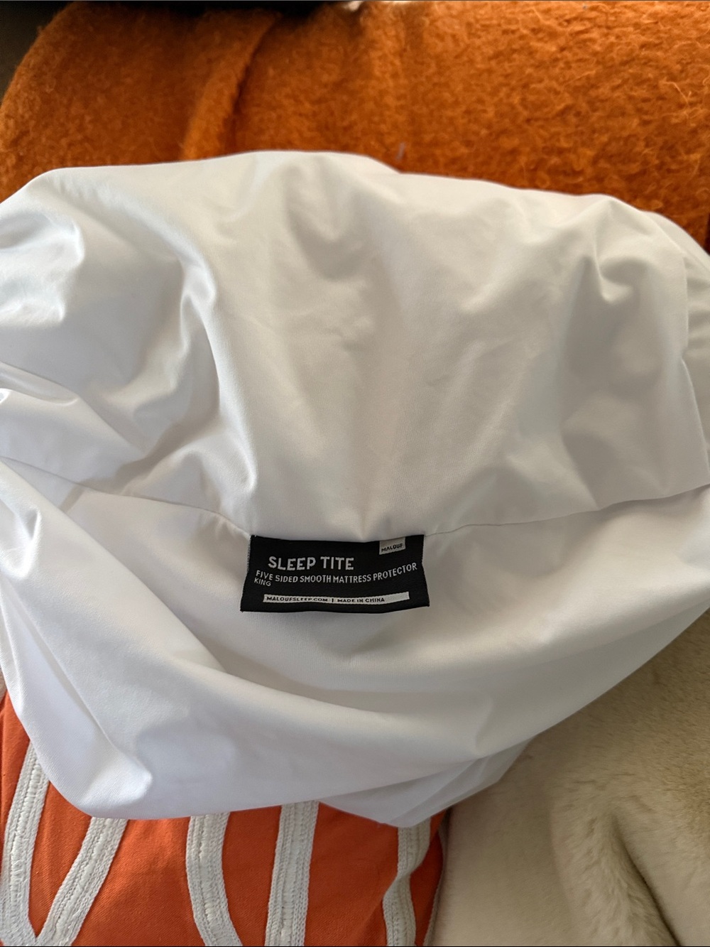 Water Proof White Mattress Protector - Smooth, All-Sided Protection
